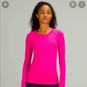 Pow pink long sleeve swiftly tech